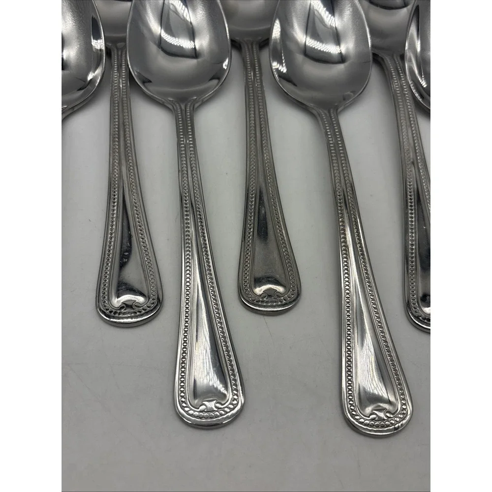 8- Reed & Barton Hamilton English Gentry Pattern dinner spoon Stainless